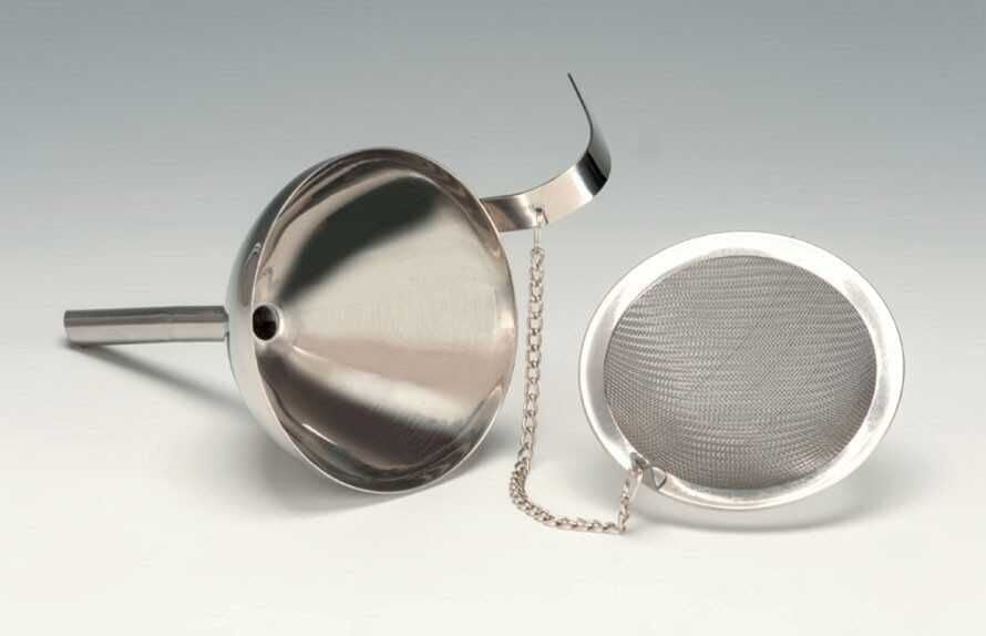 Süzgeçli Bar Hunisi